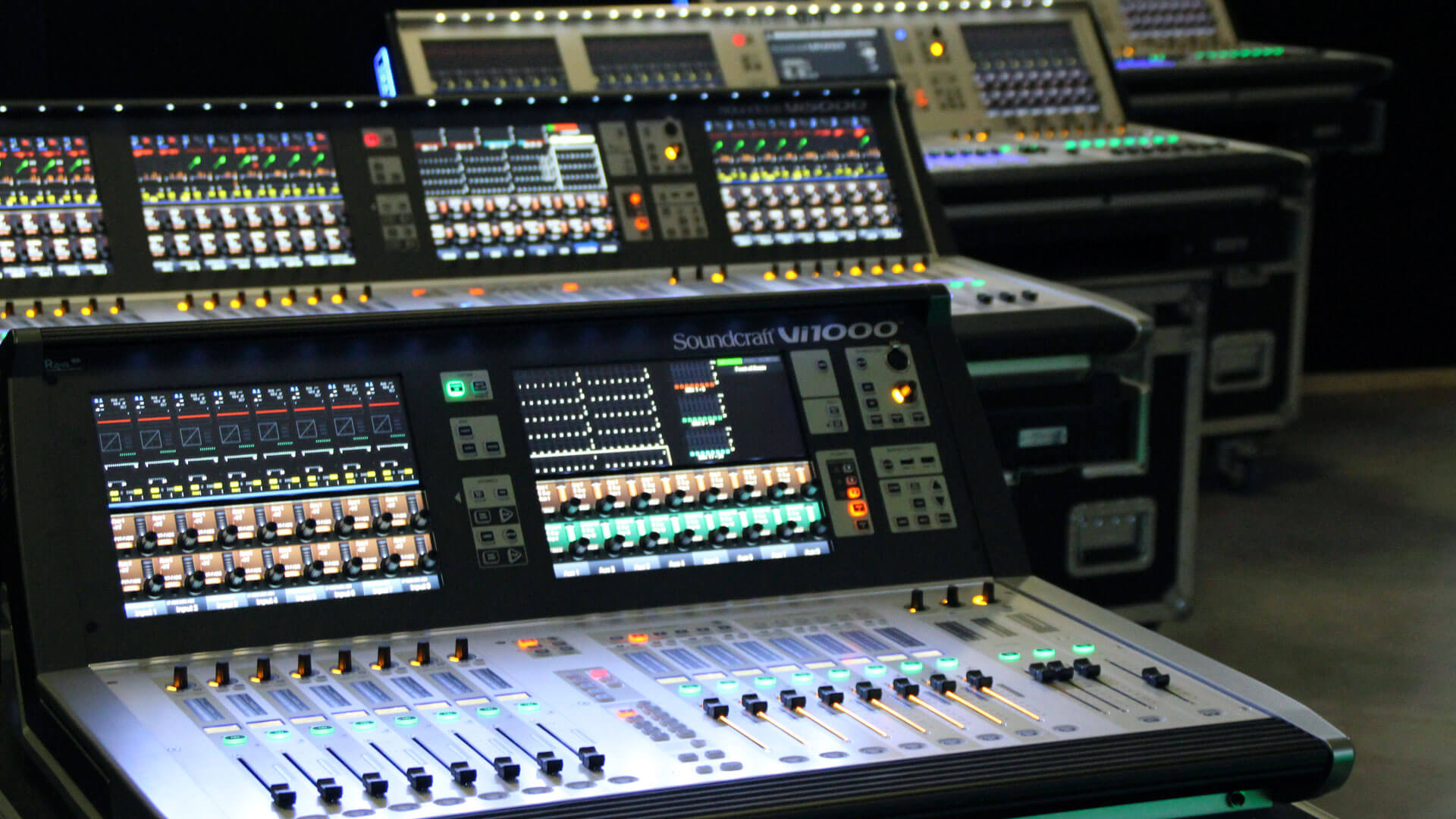 Soundcraft VI1000